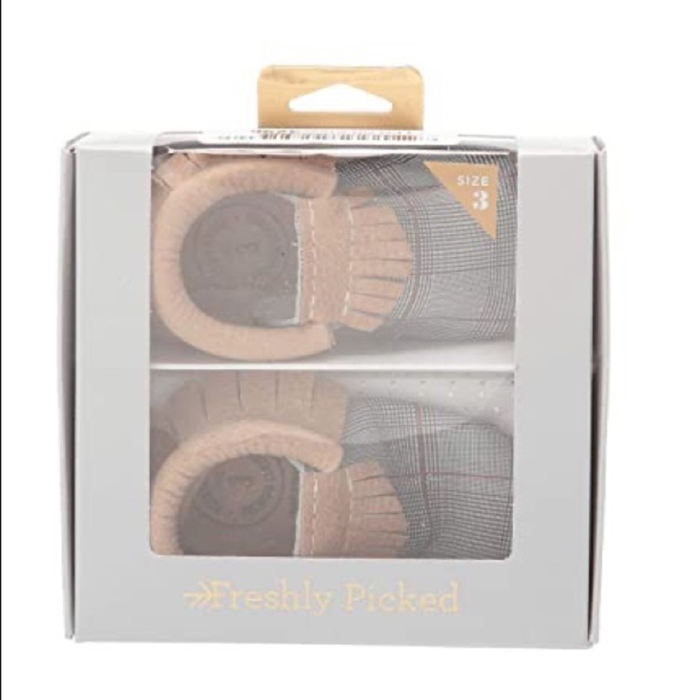 NIB!⭐️Host Pick⭐️ Freshly Picked Brown Plaid Moccs - Picture 7 of 8